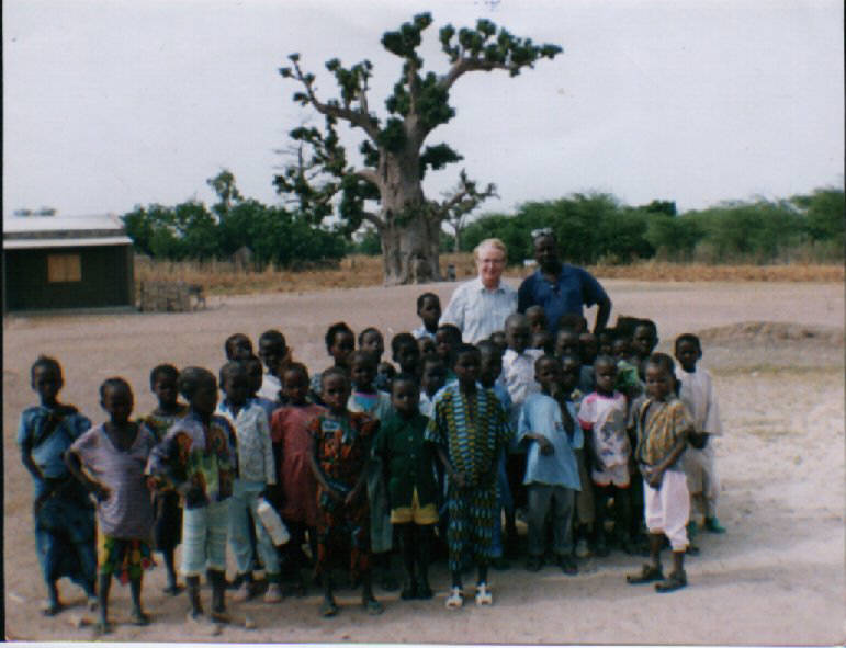 visite aux coliers du village de Godagune (N'Diaganiao) en 1992