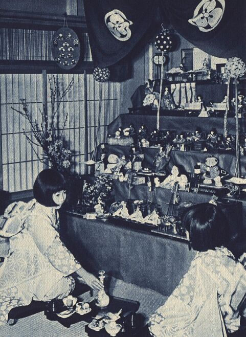 hina-matsuri, fête des poupées. 