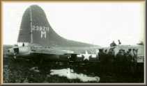 Cliquez pour voir la page dédiée au B-17 N° 42-38211