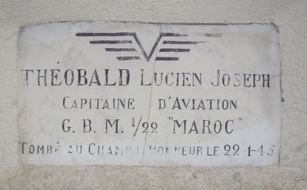 la plaque sur le memorial Theobald dans le cimetire de Chalamp