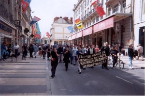 solidarité internationale avec les prisonniers politiques turcs en lutte, brisons l'isolement - Dijon - 2 juin 2001